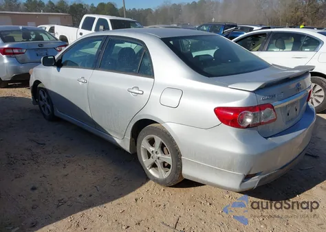 2013 Toyota Corolla S z USA, uszkodzony, nr VIN 2T1BU4EE5DC114824